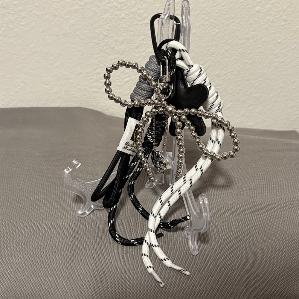 New Beaded Bow & Bowknot Black & White Bag Charm With Star